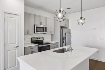 1677 54th Ave N #407, Nashville, TN 37209