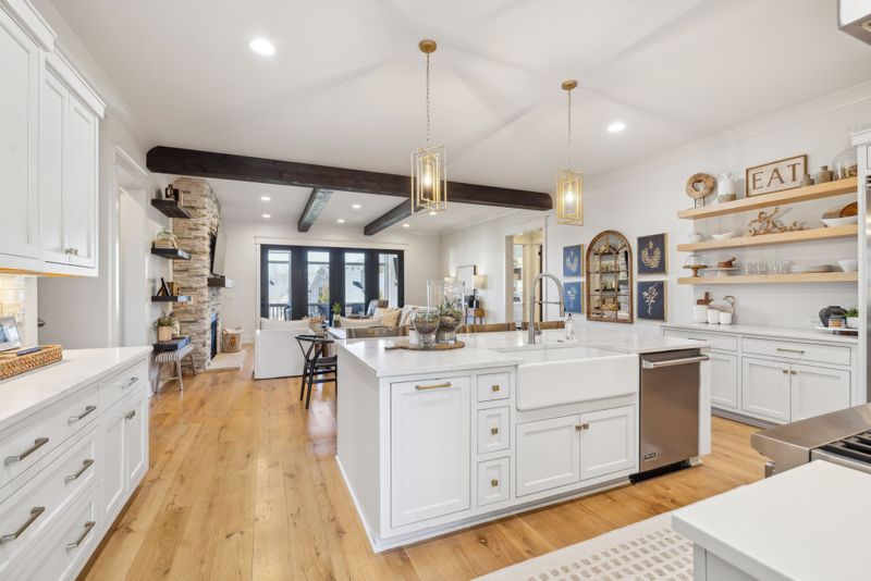 201 Cavanaugh Ln, Franklin, TN 37064