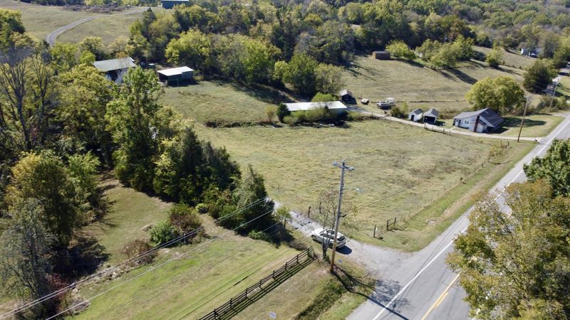 1739 Long Hollow Pike, Gallatin, TN 37066