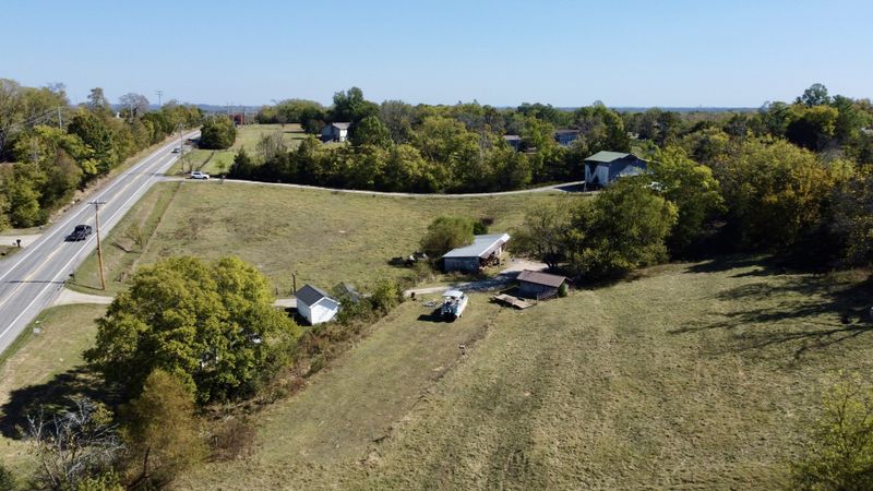1739 Long Hollow Pike, Gallatin, TN 37066