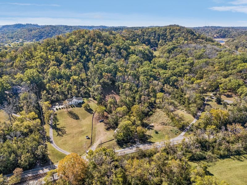 6916 River Road Pike, Nashville, TN 37209