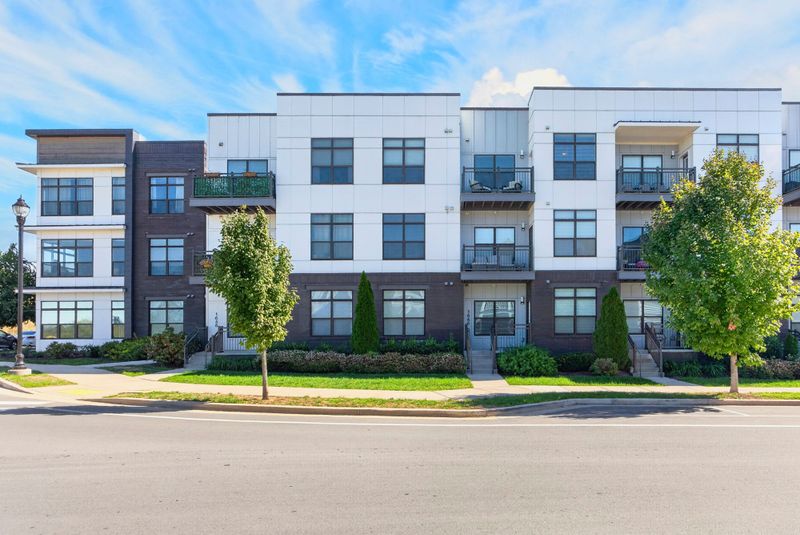 1638 54th Ave N #308, Nashville, TN 37209