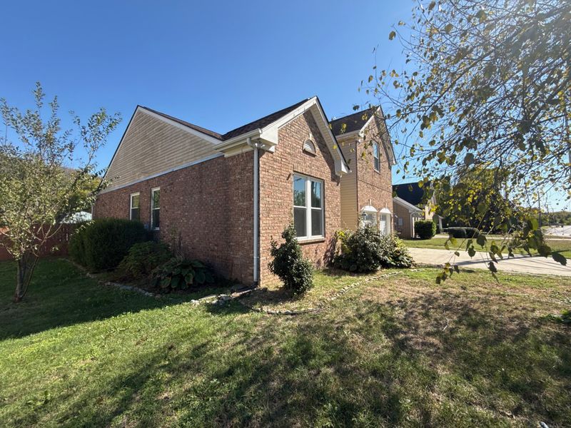 1017 Rambling Brook Rd, Nashville, TN 37218
