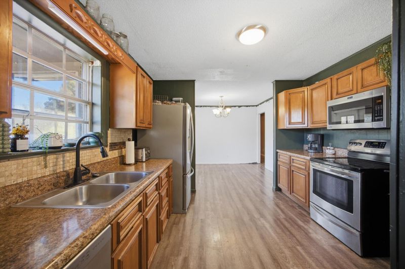 1659 Keith Rd, Tunnel Hill, GA 30755