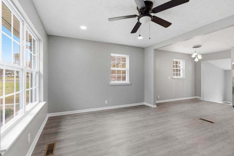 1806 Fern Dr, Murfreesboro, TN 37130