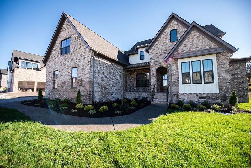 2926 Carisbrooke Dr, Mount Juliet, TN 37122