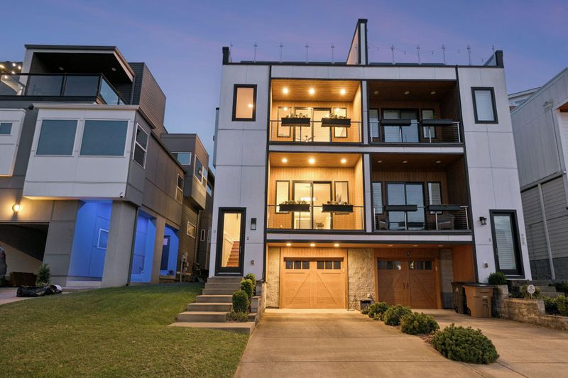 911 Southside Pl, Nashville, TN 37203