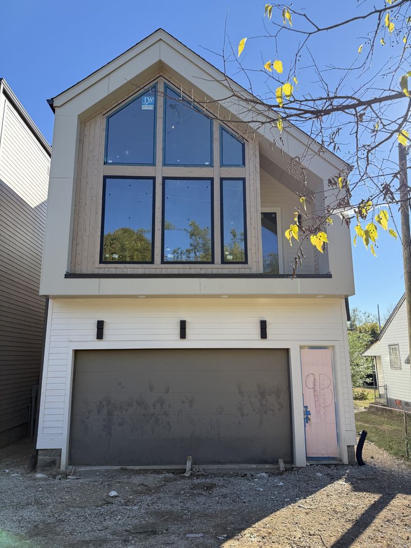 9 Belle Forrest Ave #B, Nashville, TN 37206