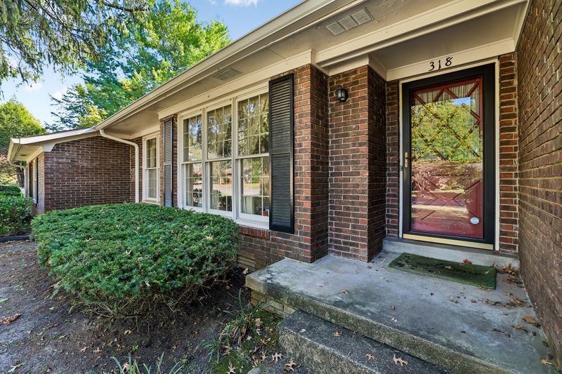 318 Falcon Dr, Murfreesboro, TN 37130