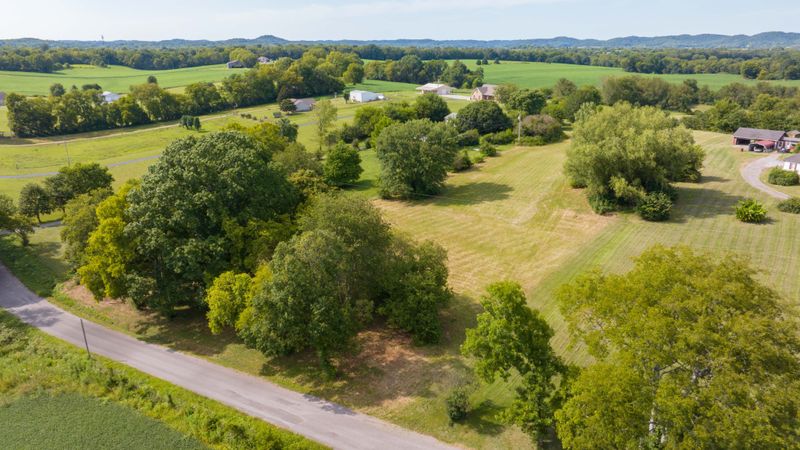 515 Branham Mill Rd, Gallatin, TN 37066