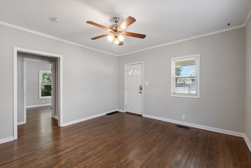 1211 Stockell St, Nashville, TN 37207