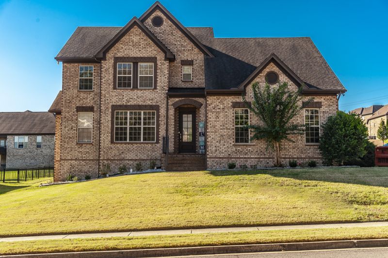 102 Bedford St, Hendersonville, TN 37075