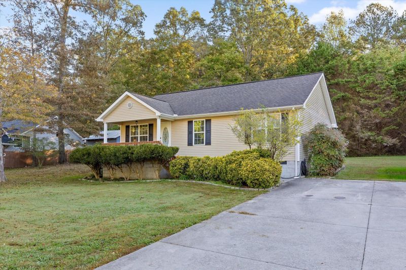 3024 Pine Dr NE, Dalton, GA 30721