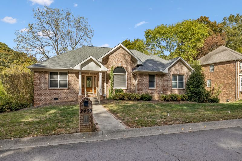 2409 Devon Valley Dr, Nashville, TN 37221
