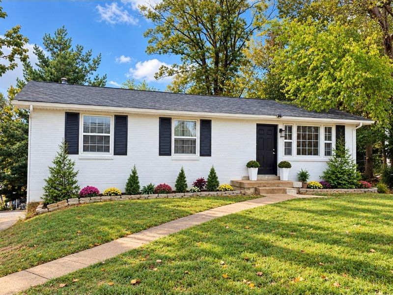 133 Luna Dr, Nashville, TN 37211