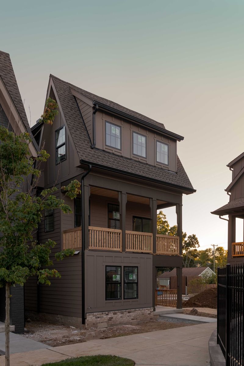 504 Edwin St #32, Nashville, TN 37207