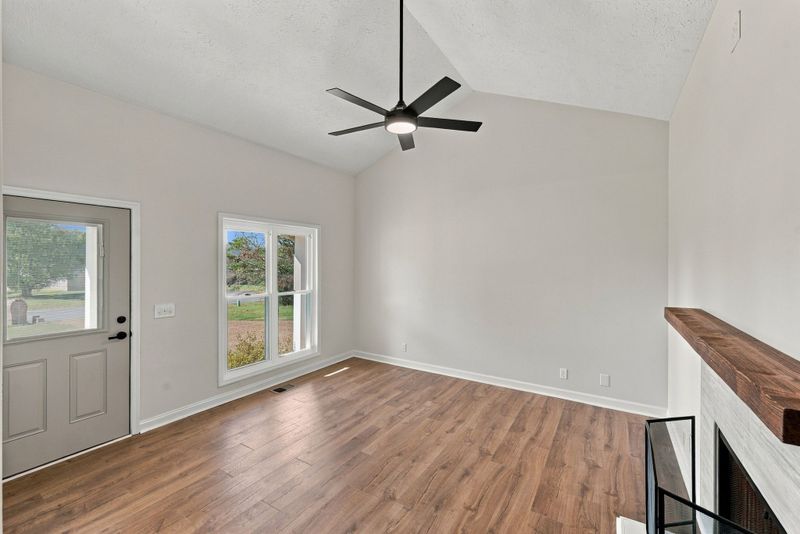 3034 Easy Goer Ln, Greenbrier, TN 37073
