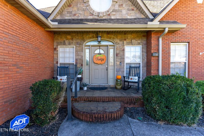 1013 Wilcox St, Maryville, TN 37804