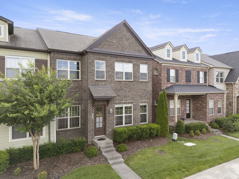 2067 Inland Dr, Franklin, TN 37064