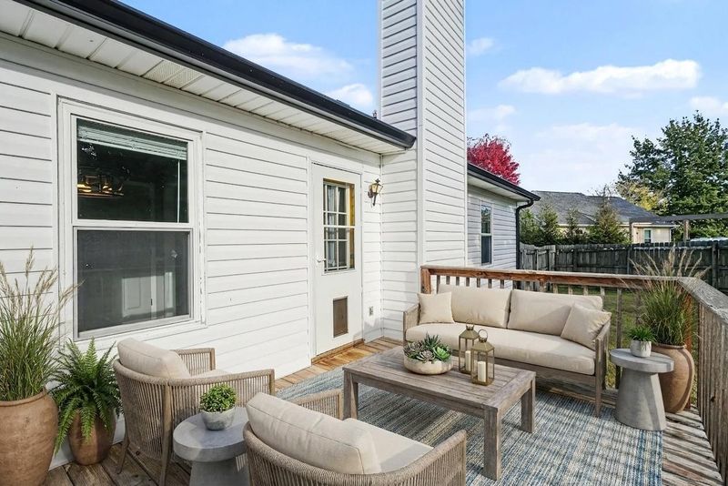 100 Garland Ct, White House, TN 37188