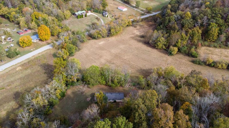 3074 Robert Skelley Rd, Columbia, TN 38401
