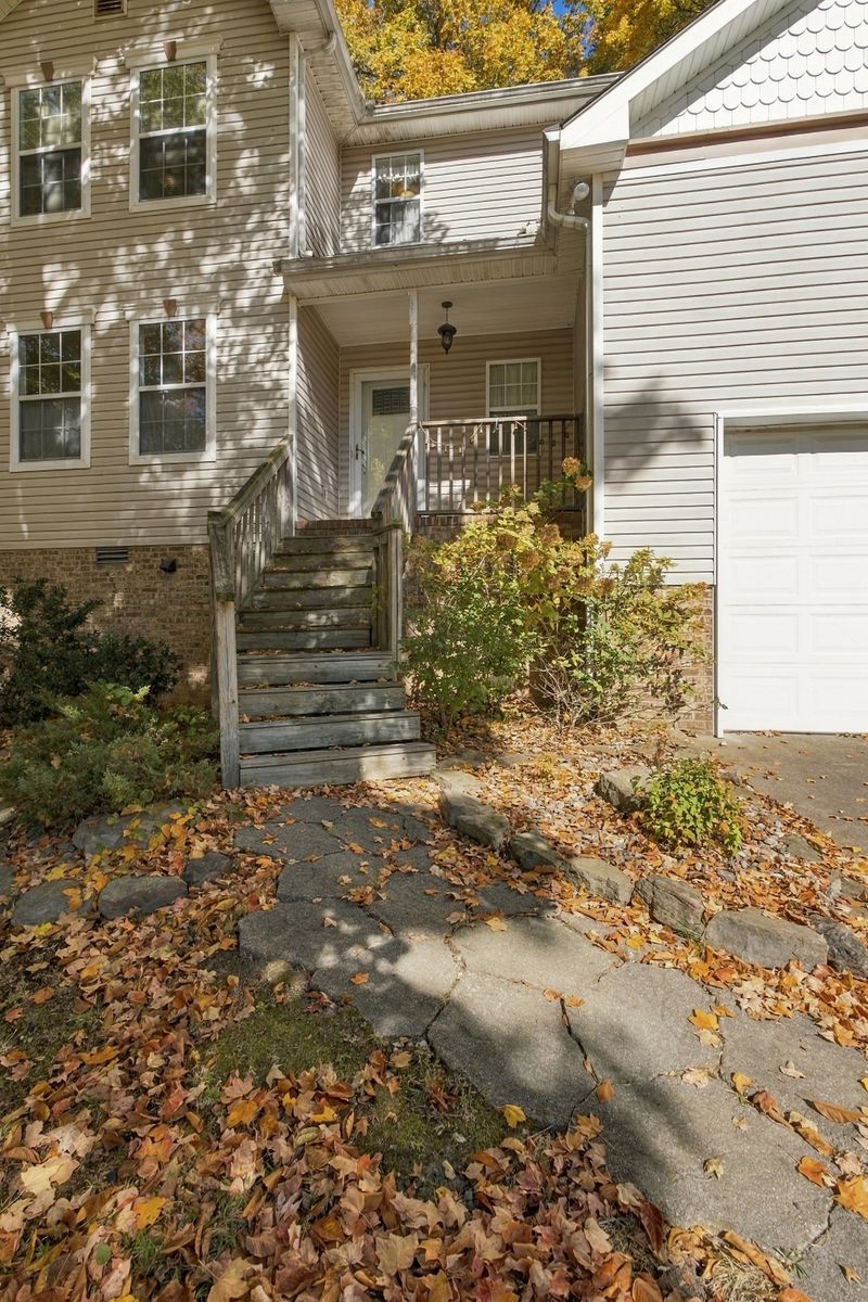 1009 Hunters Ln, Springfield, TN 37172