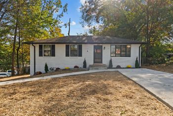 135 Luna Dr, Nashville, TN 37211