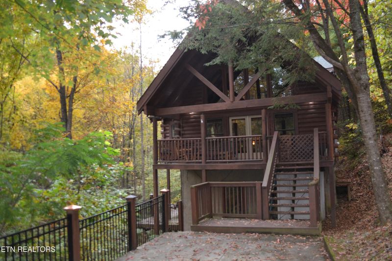229 Edens Way, Sevierville, TN 37876