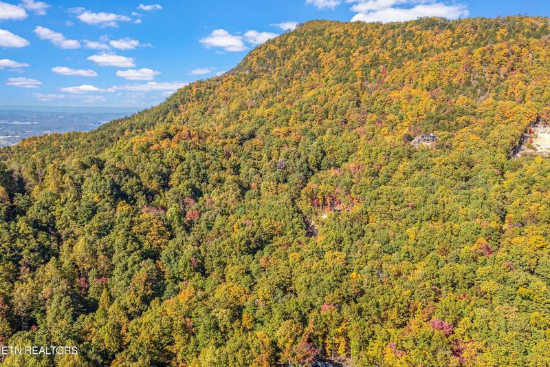 939 Swann Saddle Rd, Sevierville, TN 37876