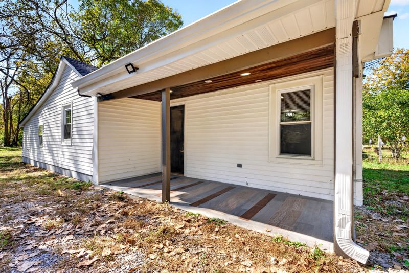 4015 Fairview Dr, Nashville, TN 37218