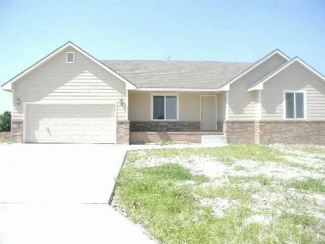 429 Wheatridge Ct, Newton, KS 67114
