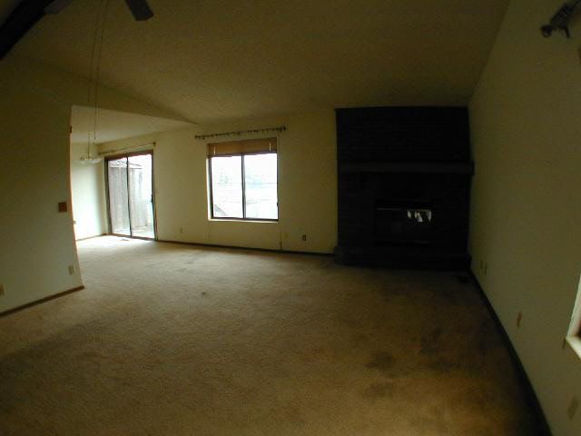 1720 S Beech Ct, Wichita, KS 67207