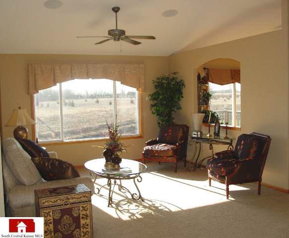 1421 Lakeside Dr, Andover, KS 67002