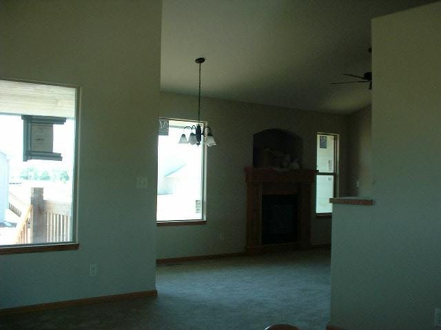 10711 E Zimmerly St, Wichita, KS 67207