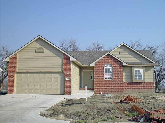 5624 E 49th N, Wichita, KS 67220