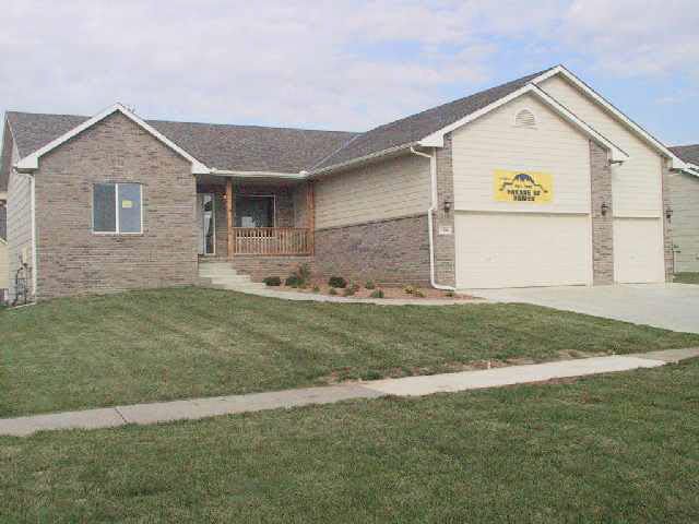 1406 Woodbrook St, Derby, KS 67037