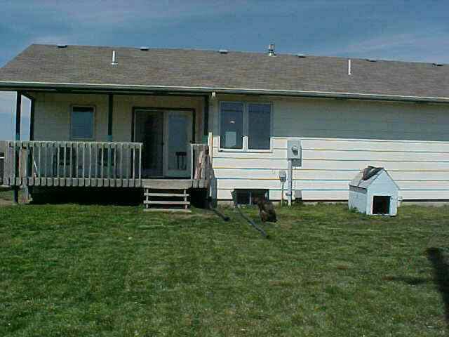 105 Wheatridge Dr, Newton, KS 67114
