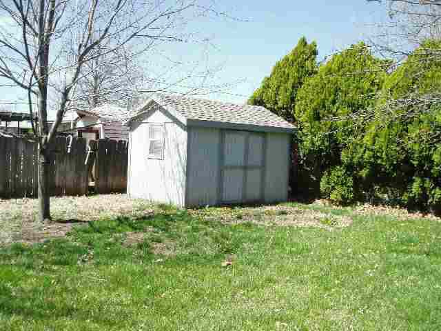 733 Trotter St, Maize, KS 67101