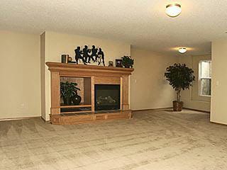 1900 Quail Hl, Derby, KS 67037