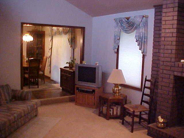 159 Williamsburg St, Andover, KS 67002