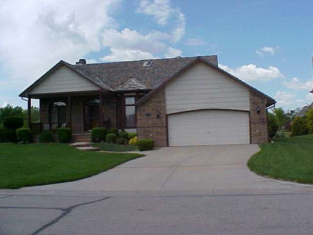 115 S Brownthrush, Wichita, KS 67209