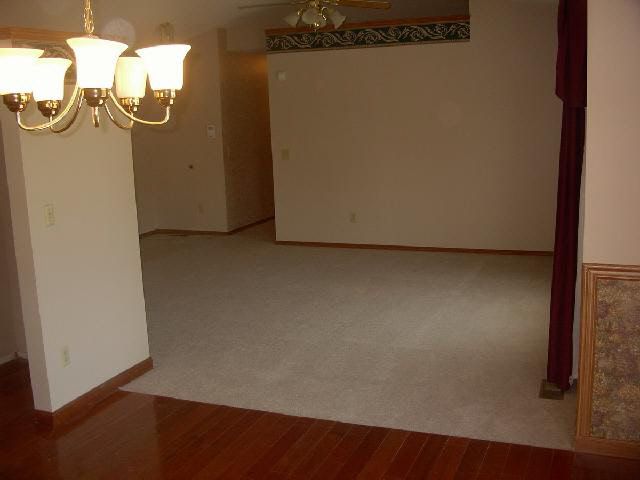 1009 Park Rd, Rose Hill, KS 67113