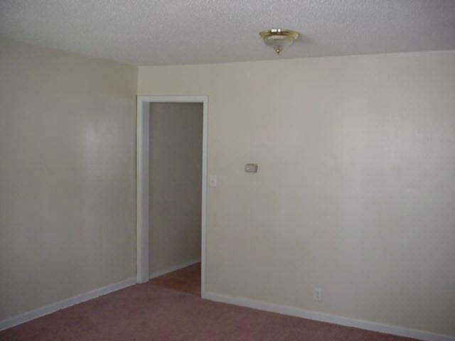 242 Maynard, Haysville, KS 67060
