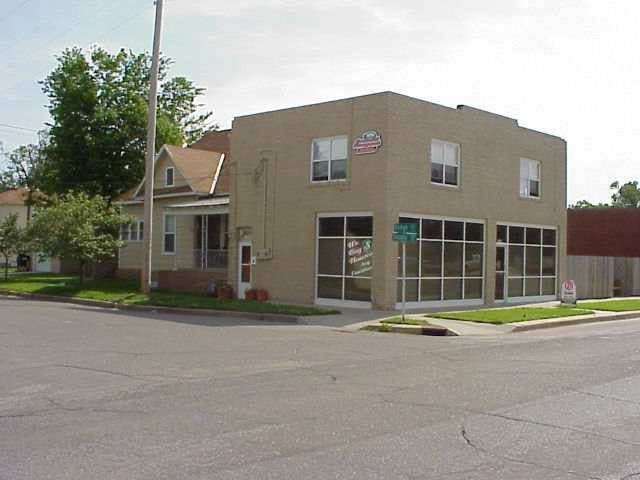 1201 W Douglas, Wichita, KS 67213