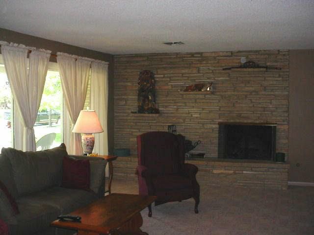 1140 Pinecrest, Wichita, KS 67208