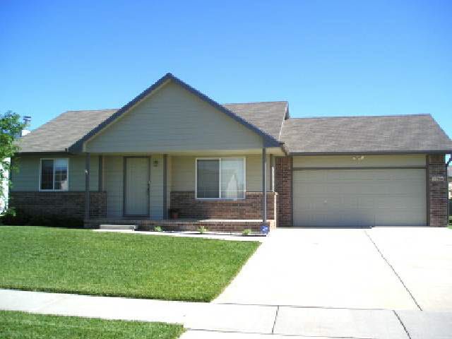 1710 Springfield St, Goddard, KS 67052