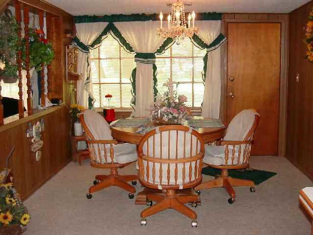 422 E 57th St South, Wichita, KS 67216