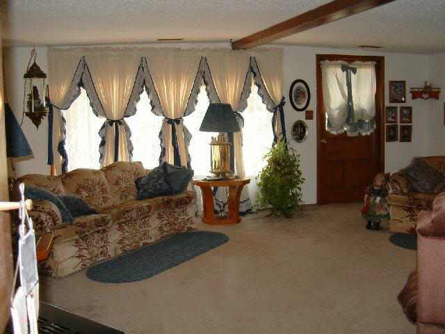 422 E 57th St South, Wichita, KS 67216