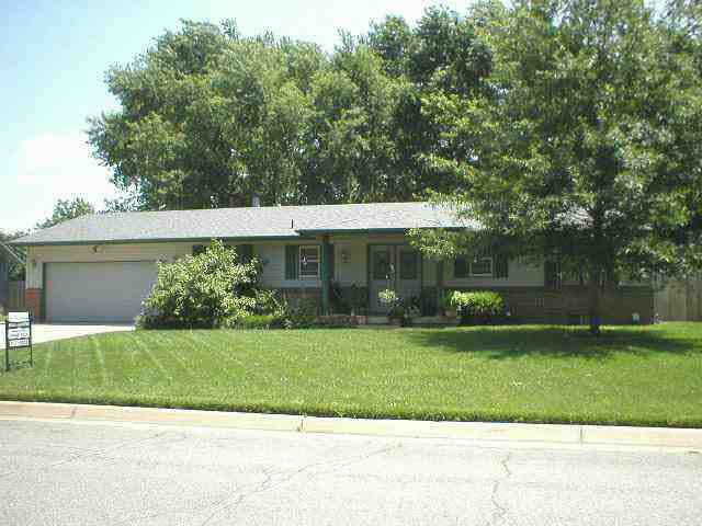 400 N Peach Tree, Haysville, KS 67060