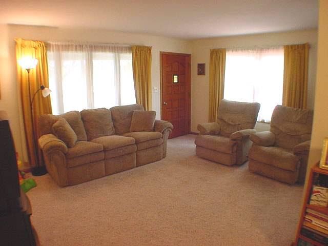 916 N Payton, Newton, KS 67114
